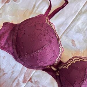 Victoria's Secret Lace Underwire Bra in Rich Burgundy